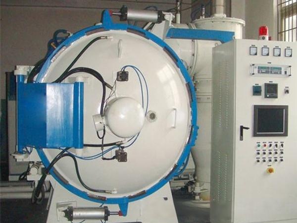 Horizontal vacuum nitrogen protection brazing furnace
